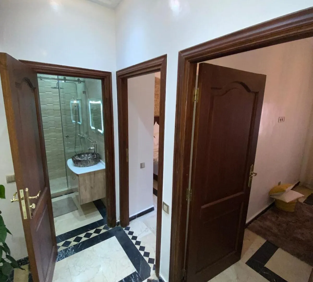 Warda 2 Bedroom Hivernage Apartment 马拉喀什