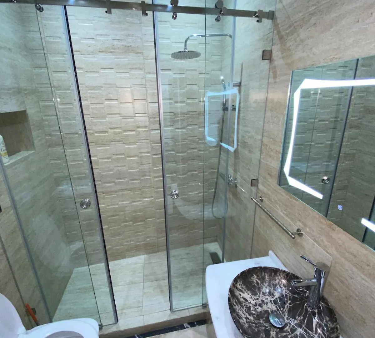 Warda 2 Bedroom Hivernage Apartment 马拉喀什 摩洛哥